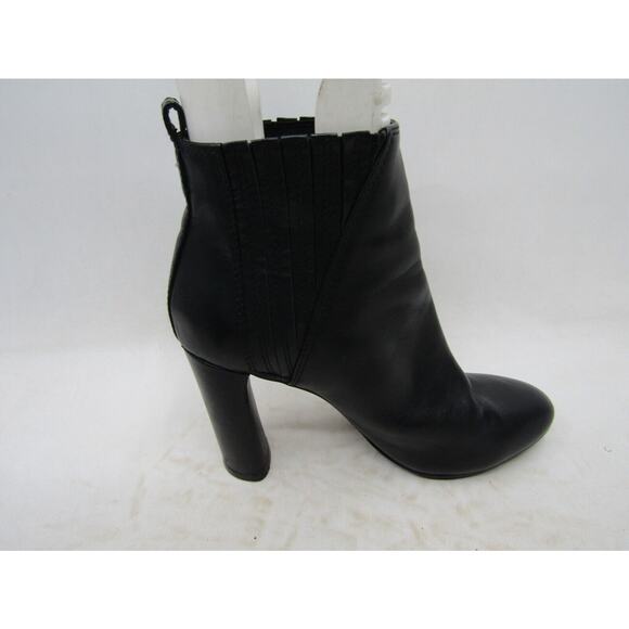 Vince Camuto Women Size 7 M Black Leather Ankle Fashion Boots Bootie - Picture 4 of 11